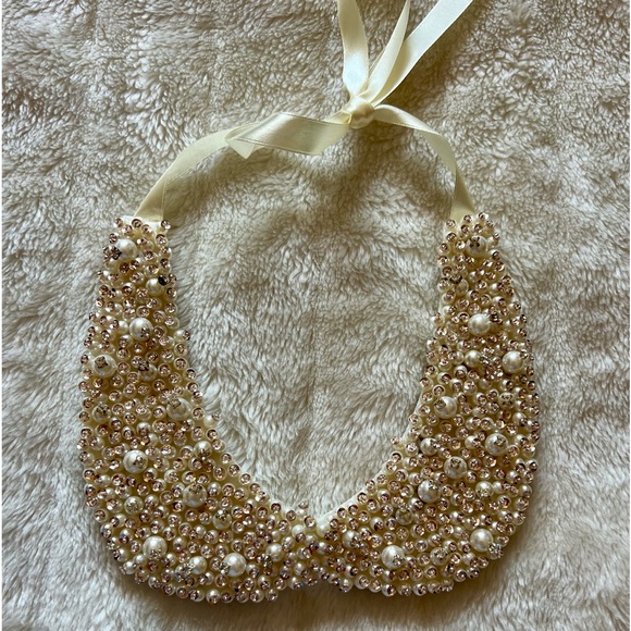 Ladies Detachable False Collar with Rhinestones and Faux Pearls - Picture 5 of 9